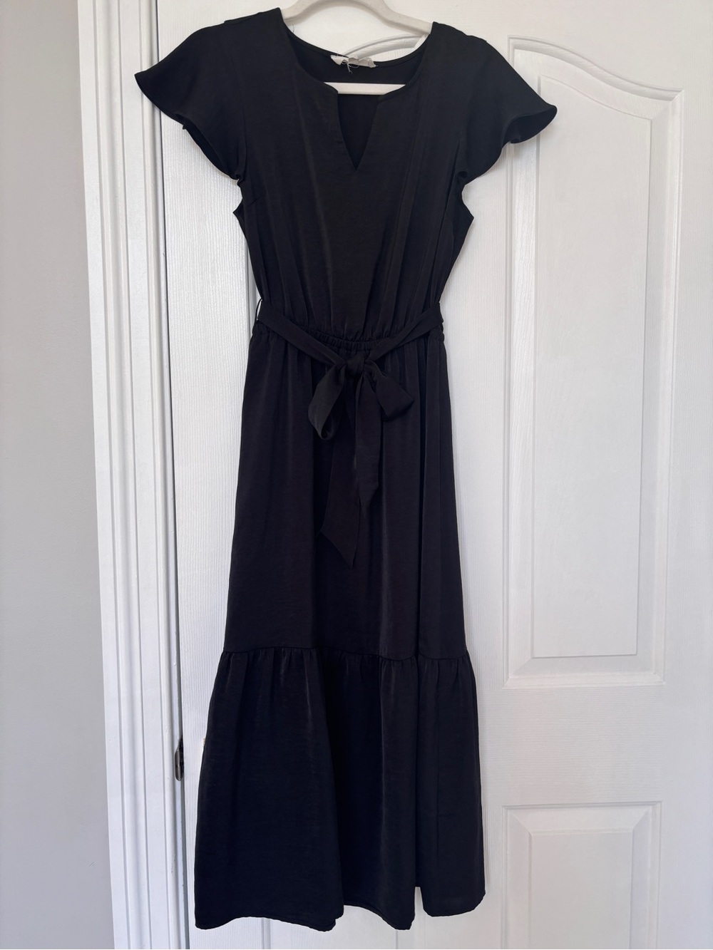 Lucky Brand Black Flutter-Sleeve Tie-Waist Maxi Dress